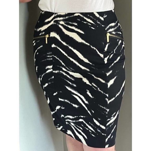 Michael Kors Zebra Print Skirt Size 8 - Picture 2 of 14